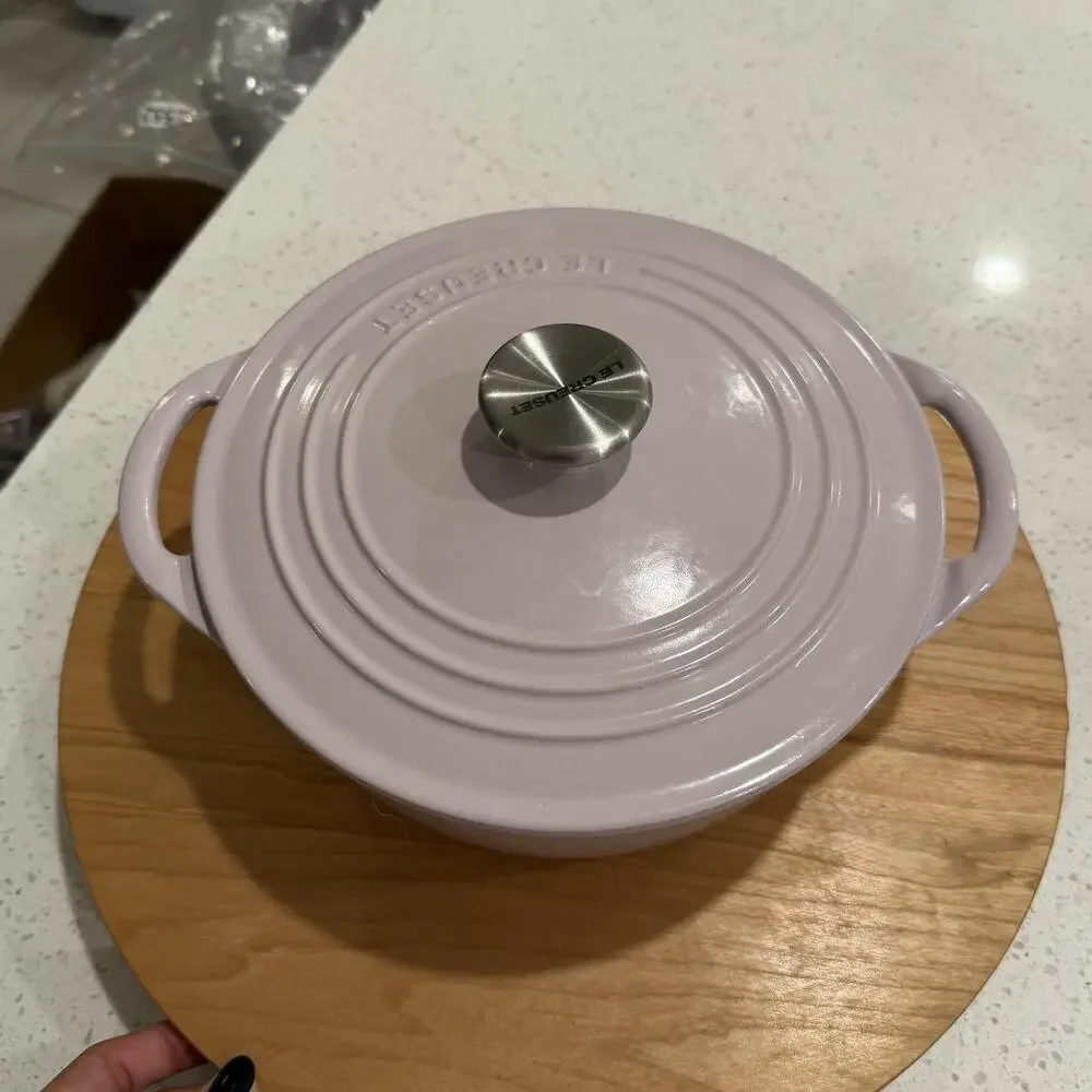 Le Creuset 22 Enameled Cast Iron Signature Round Sauteuse Shallot Light Purple